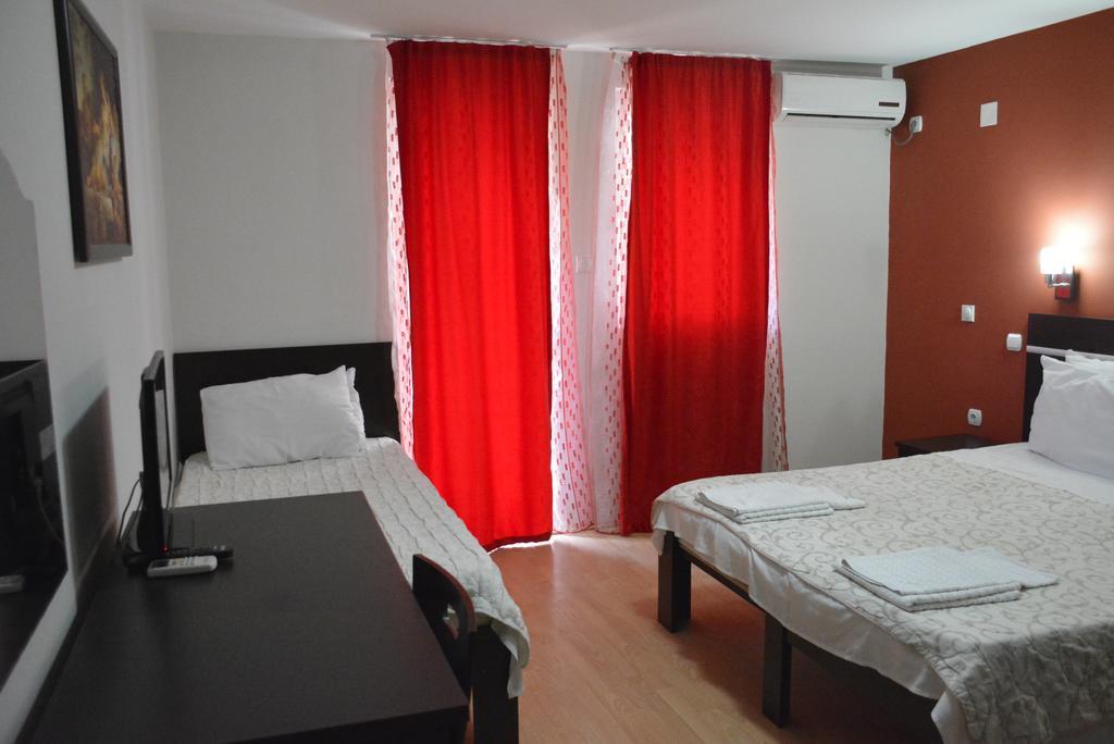 Villa Konzuli Bitola Exteriör bild